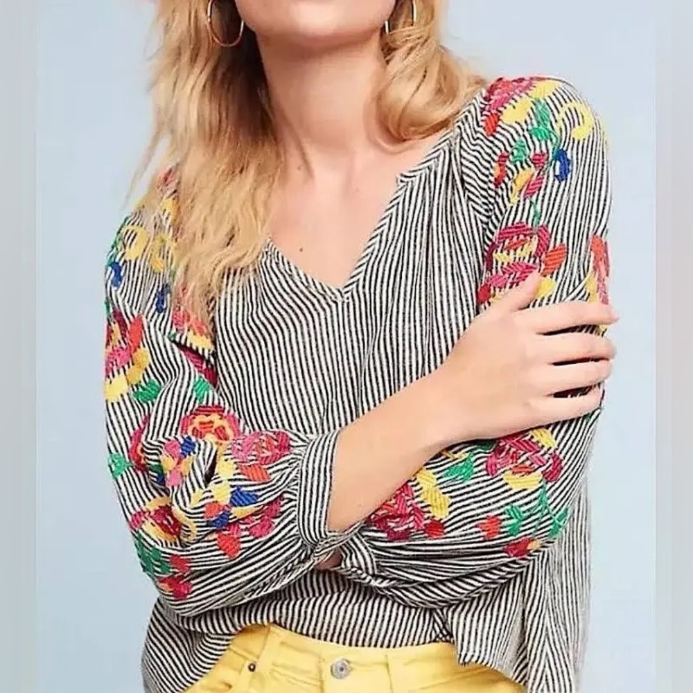 EUC Anthropologie Striped Embroidered Soleil top by Floreat